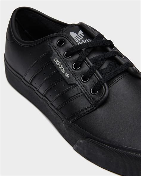 adidas shoes for men black